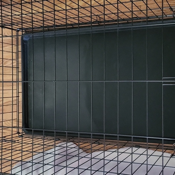 Black dog crate - Picture 2 of 4